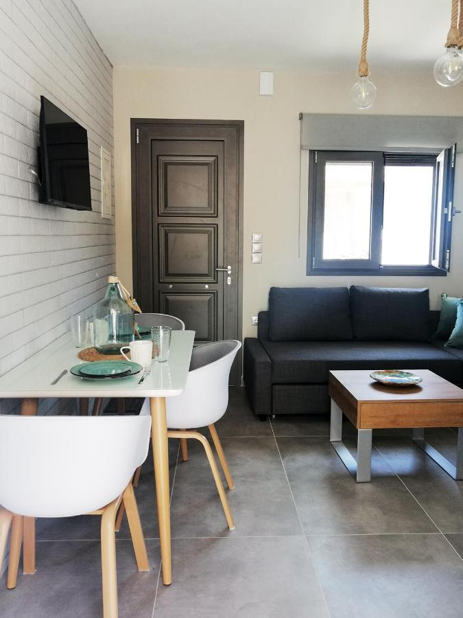 Serenity Superior Suite Apartment อาร์กอสโตลี ภายนอก รูปภาพ
