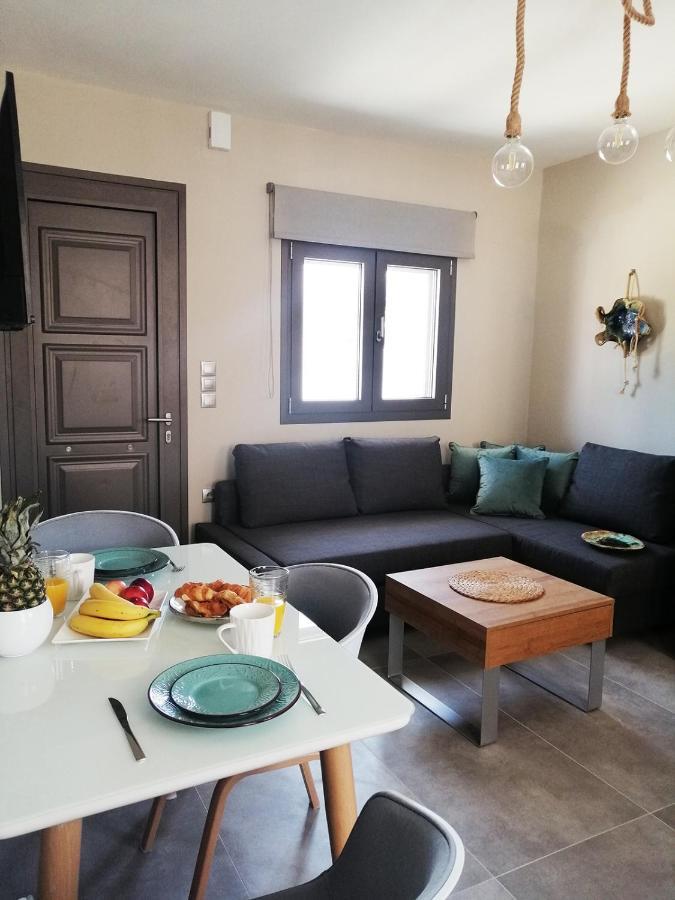 Serenity Superior Suite Apartment อาร์กอสโตลี ภายนอก รูปภาพ